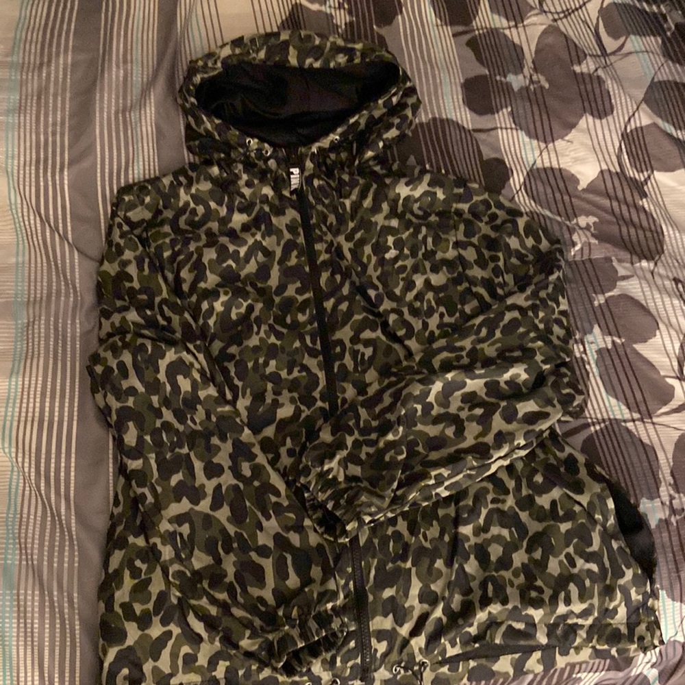 PINK VS green leopard camo windbreaker